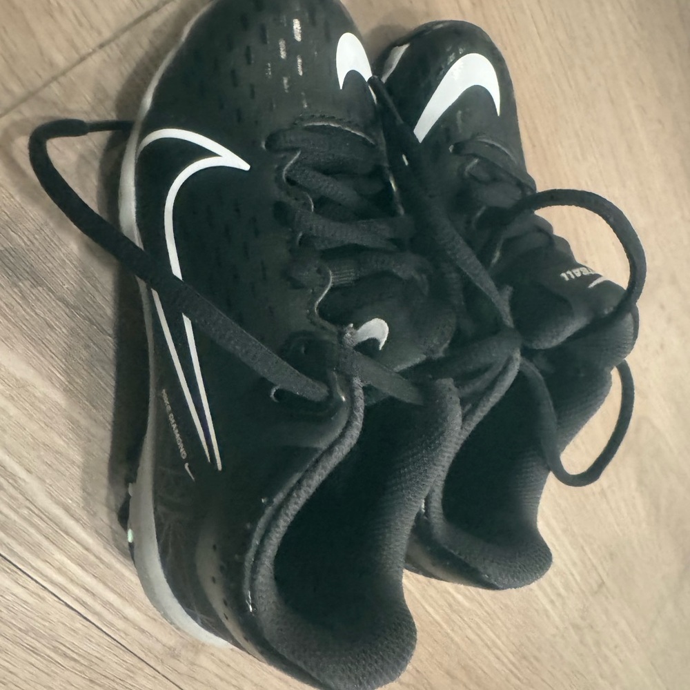Toddler baseball cleats
